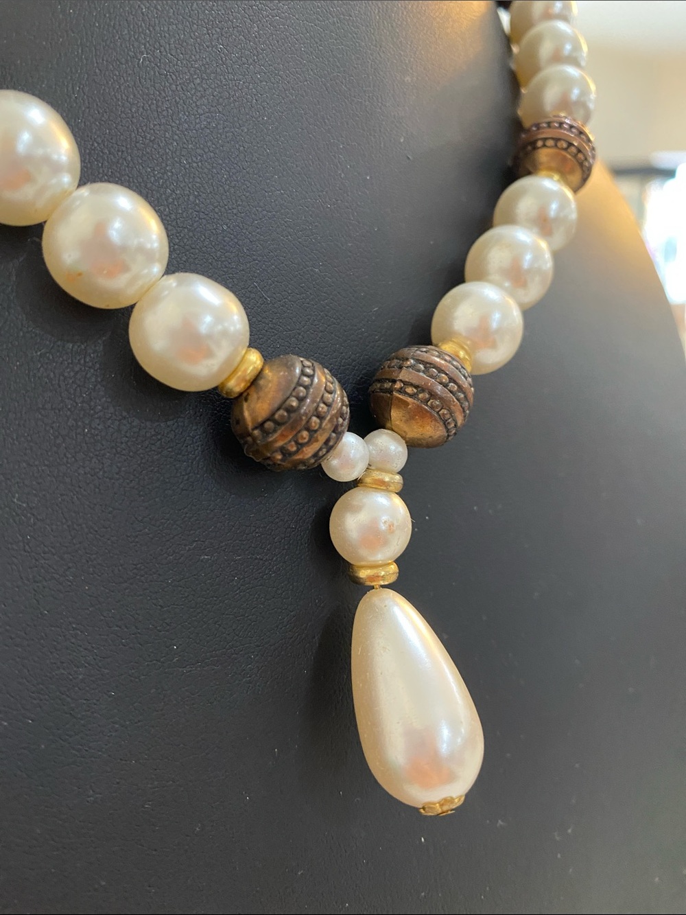 Classic Faux Pearl and Brown Bead Teardrop Necklace - Women Jewelry - Picture 2 of 4